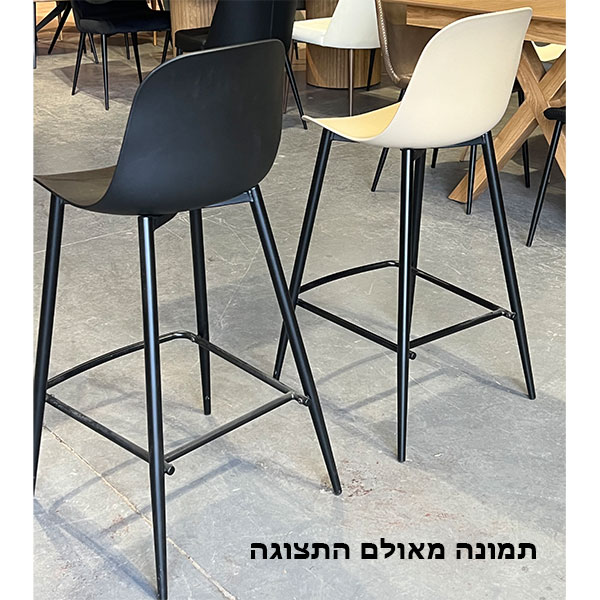 כסאות בר נטלי מאחורה
