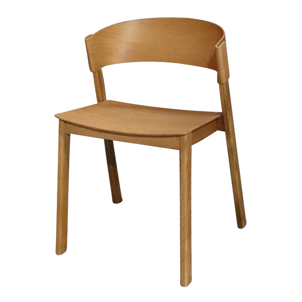 כסא מעץ אלון